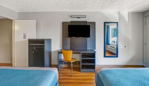 Standard Room, 2 Queen Beds, Non Smoking