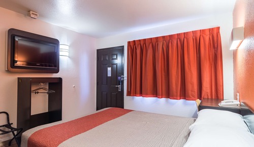 Standard Room, 1 Double Bed, Accessible, Smoking