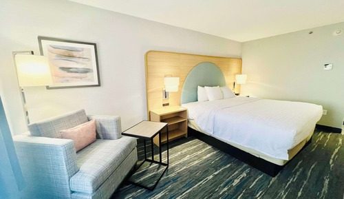 Room, 1 King Bed, Accessible