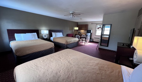 Suite, Multiple Beds, Non Smoking