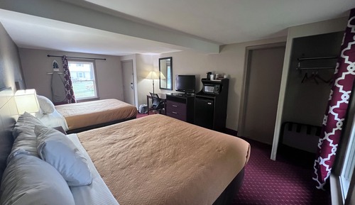 Room, Multiple Beds, Non Smoking