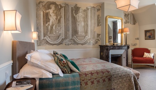 Deluxe Suite (Zeus)