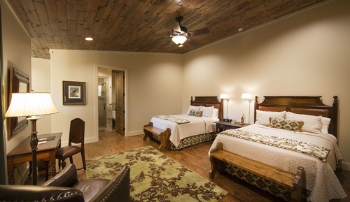 Deluxe Double Room, 2 Queen Beds, Private Bathroom, River View
