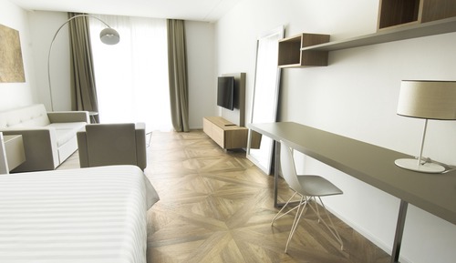 Junior Suite, Balcony, Lake View