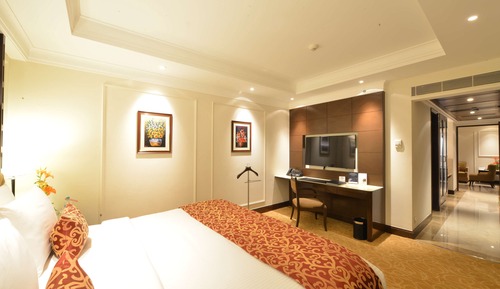 Business Suite, 1 King Bed