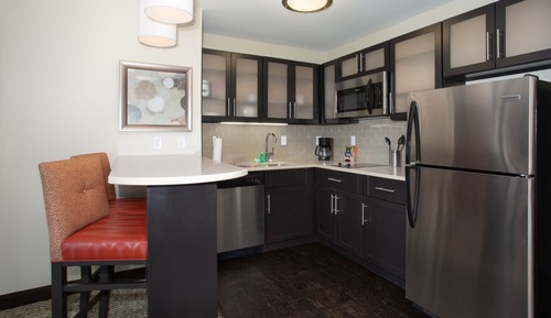 Suite, 1 King Bed, Kitchen