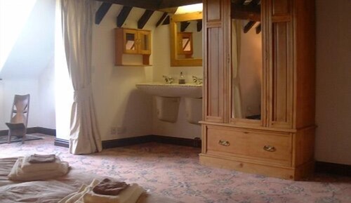 Standard Apartment, 2 Bedrooms, Fireplace, Mountain View
