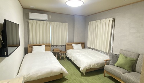Standard Twin Room
