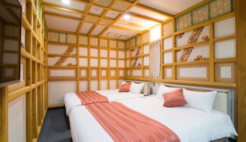Deluxe Twin Room