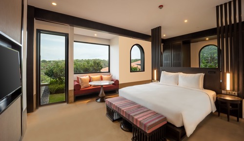 Penthouse, 1 King Bed, River View (Private Luxury Pool Suite)