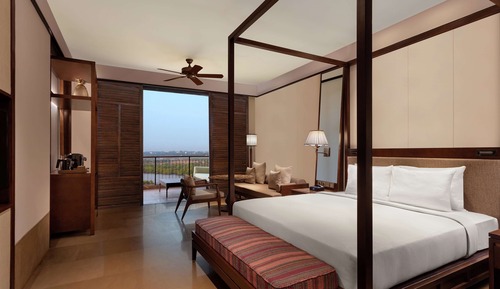 Deluxe Room, 1 King Bed (Garden sit out)