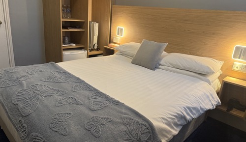 Standard Double Room, Ensuite