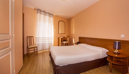 Chambre Double ( + 1 Enfant 3 Ans Max)