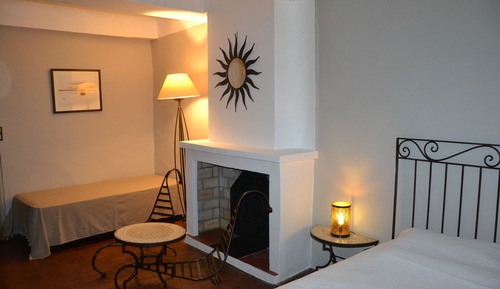 Triple Room (Thoronet)