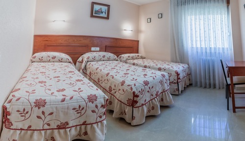 Twin Room, Shared Bathroom