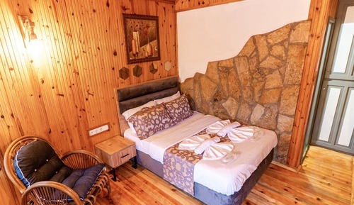 RENKLI BUNGALOV
