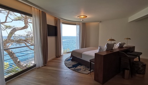 Signature Suite (Duplex)