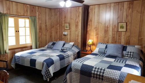 Standard Cabin, Multiple Beds