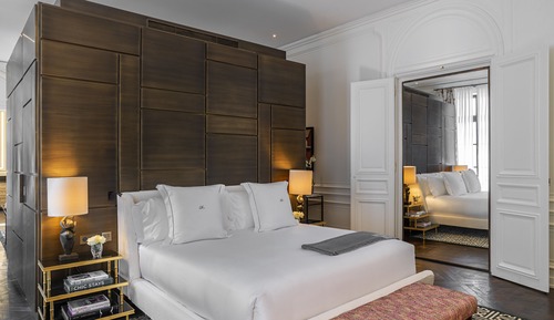 J.K. Signature Suite