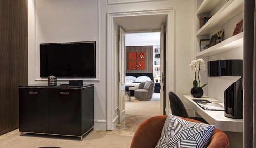 Suite, Balcony