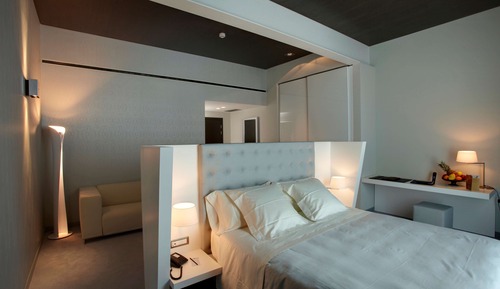 Junior Suite, 1 King Bed (with Sofabed)
