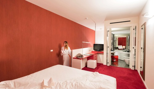 Junior Suite, 1 King Bed (Sofabed is a double bed)