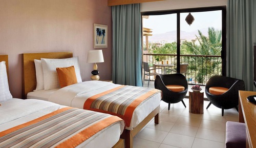 Superior Twin Room, 2 Twin Beds, Pool View