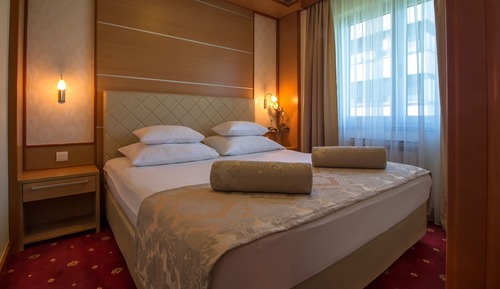 Deluxe Triple Room, Garden View