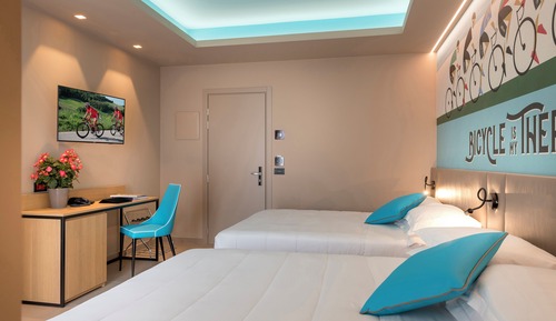 Junior Room, 1 Queen Bed with Sofa bed, Balcony, Beach View