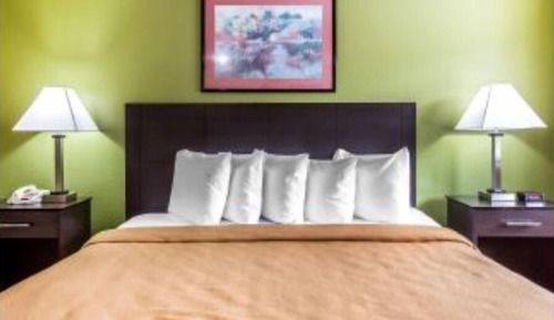 Standard Room, 1 Queen Bed, Non Smoking