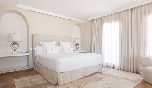 Suite superior, harbor view with terrace