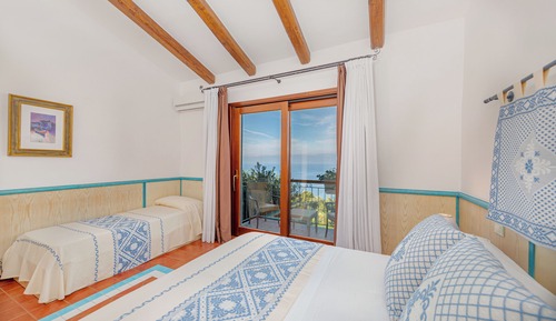 Comfort Triple Room, Partial Sea View