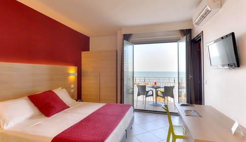 Superior Quadruple Room, Balcony, Partial Sea View