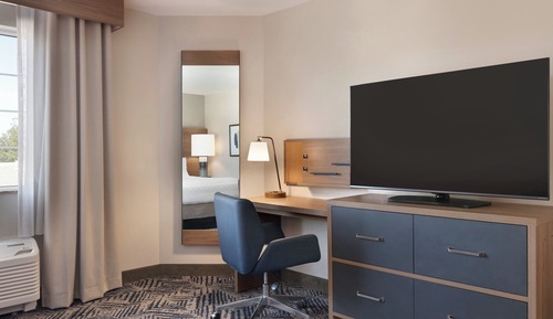 Room, 1 Queen Bed, Accessible (Mobility, Transfer Shower)