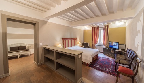 Deluxe Double or Twin Room
