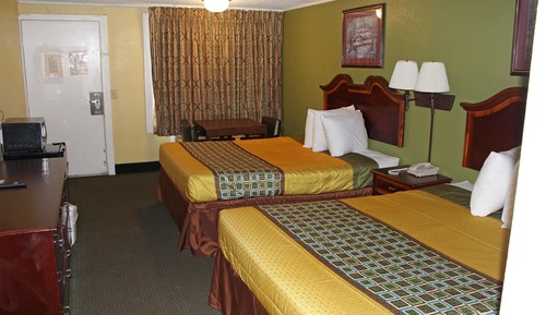 Room, 2 Queen Beds, Smoking