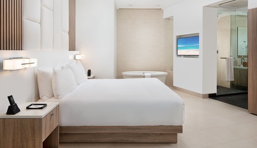 Suite, 2 Bedrooms, Oceanfront (2 Queens)