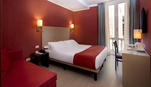 Deluxe Room, 1 King Bed, Non Smoking (with Sofabed)