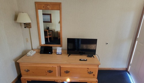 Standard Room, 1 Queen Bed