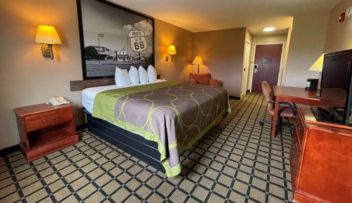 Standard Room, 1 King Bed