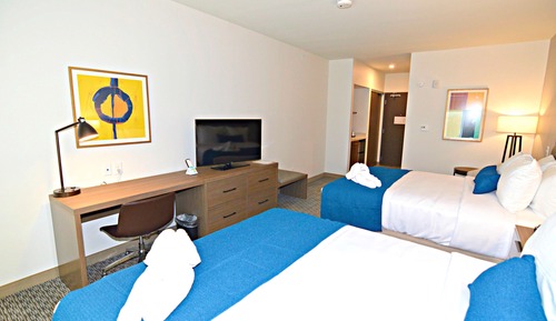 Standard Room, 2 Queen Beds, Accessible, Bathtub