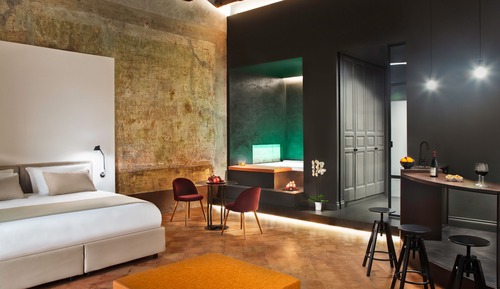 Luxury Suite, Jetted Tub (Cleopatra)
