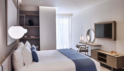 Junior Suite, 1 King Bed
