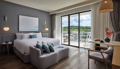 Standard Room, 1 King Bed