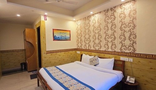 Superior Double or Twin Room, 1 King Bed, Mountain View