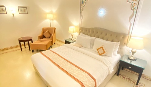 Premium Room, 1 King Bed, Non Smoking