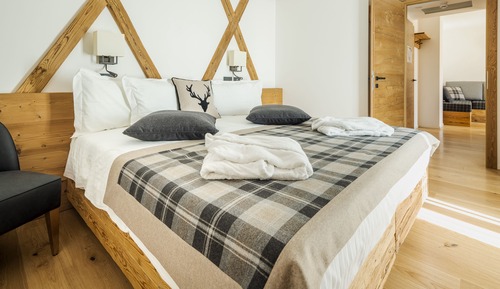 Suite Queen Deluxe Tofana