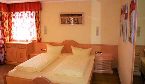 Superior Condo, 3 Bedrooms, Bathtub, Mountain View
