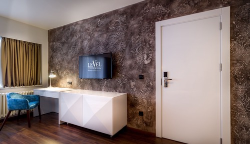 Junior Suite (with Jacuzzi)