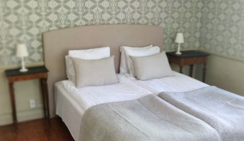 Standard Double Room, Shared Bathroom